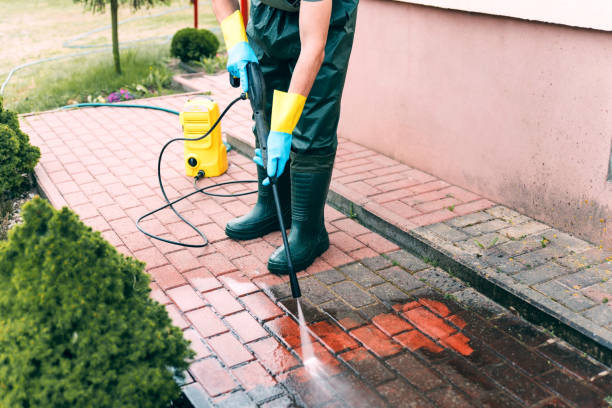 Best Garage Pressure Washing  in Plainview, MN
