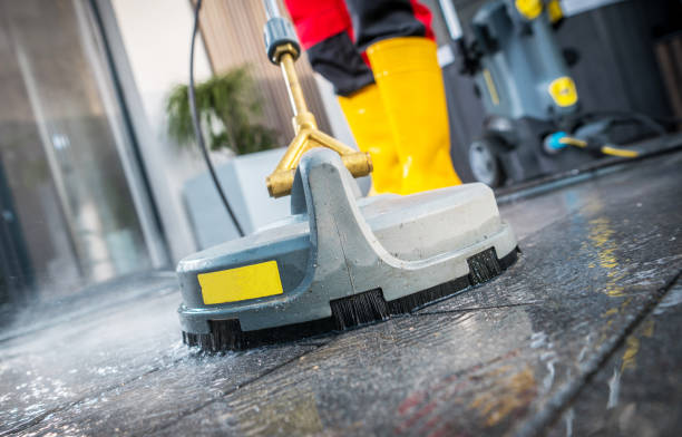Best Garage Pressure Washing  in Plainview, MN